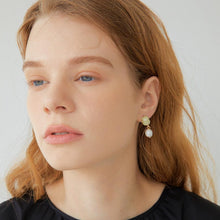 Load image into Gallery viewer, Sand_ Square with Pearl